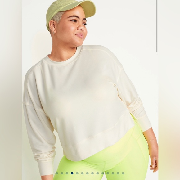 Old Navy Long Sleeve Live In Cropped French Terry Sweater! - Picture 4 of 11